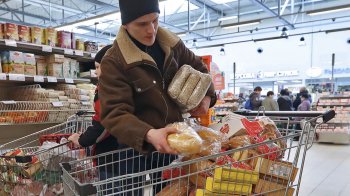 ВЦИОМ: запас продуктов есть у 85% россиян