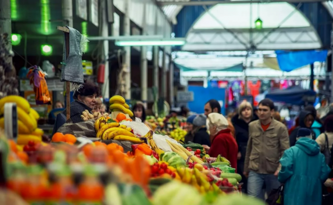 Продавцы товаров собственного производства смогут продолжить торговать на рынках без касс