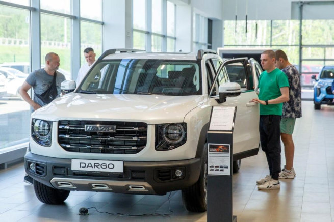 На российском авторынке в сегменте новых иномарок сменился лидер На российском авторынке в сегменте новых иномарок сменился лидер