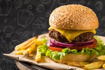 Акцизы на фастфуд и снеки предложили ввести в России Акцизы на фастфуд и снеки предложили ввести в России