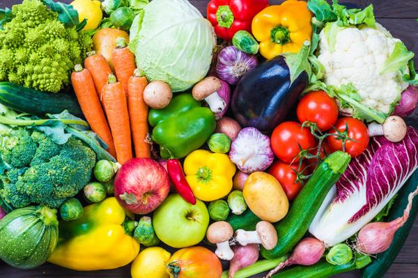 Отечественные производители и ритейлеры переориентируются на дешёвые продукты питания Отечественные производители и ритейлеры переориентируются на дешёвые продукты питания