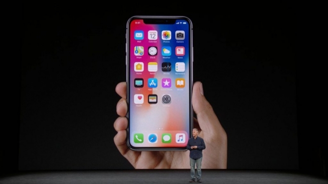 Apple уволила сотрудника за ролик его дочери об iPhone X
