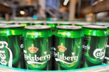Carlsberg планирует продать бизнес в России до конца весны
