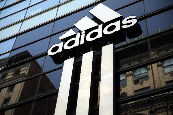 Adidas потерял 100 млн евро выручки из-за ухода с российского рынка