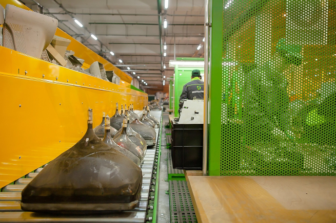 «М.Видео-Эльдорадо» передала на переработку свыше 8 000 тонн старой техники, батареек и упаковки от товаров
