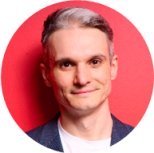 Как нейросети меняют коммуникации брендов: выводы Недели российского ритейла