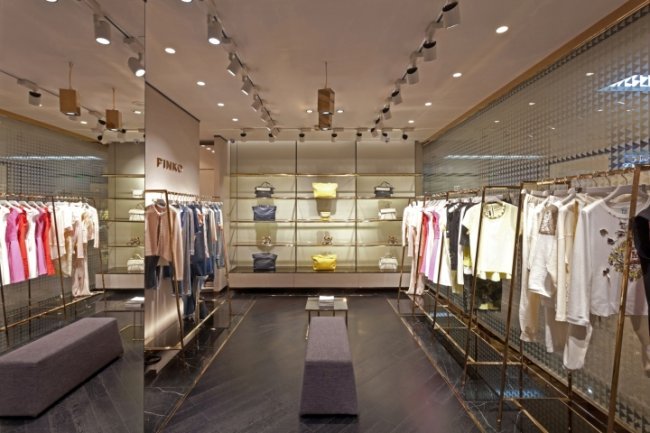 Pinko-boutique-by-Studio-Matteo-Colla-Guangzhou-China-02.jpg