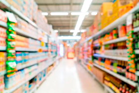 Как AI трансформирует FMCG: от генерации контента до управления полкой