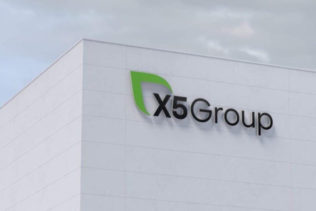 X5 Group преобразовала ООО «Корпоративный центр ИКС 5» в ПАО
