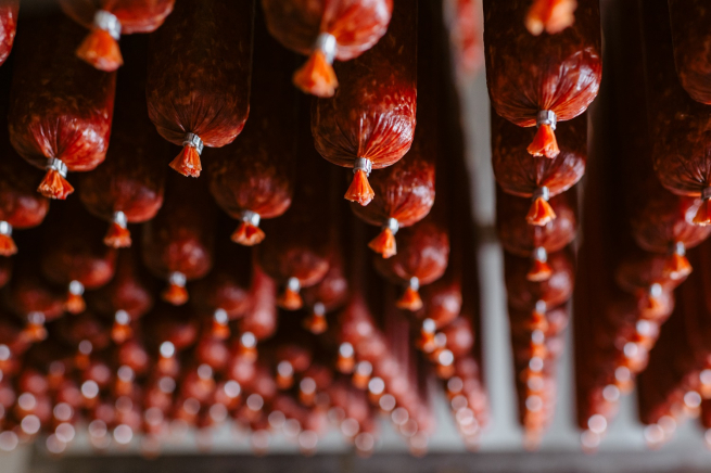 Группа «Черкизово» начала выпуск длинных колбас под нарезку