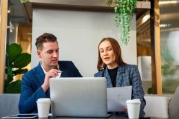 Этика отложенной продажи: закрыть сделку сегодня или подождать?