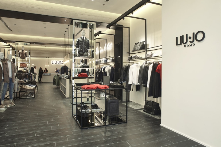 Liu-Jo-store-at-Arese-department-store-by-Christopher-G-Ward-Milan-Italy-02.jpg