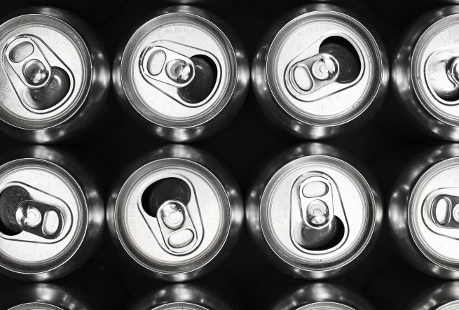 Эмин Агаларов продал бизнес по выпуску энергетиков.jpg