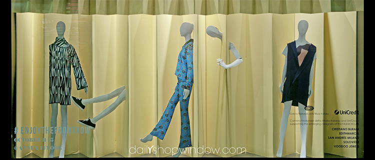 Самые стильные витрины мира: минимализм Робертсона, гипсовое изящество и картонные куклы