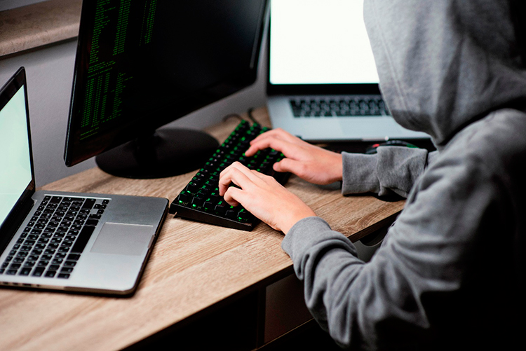 Кибератаки нового типа: бизнес разрушает не вредоносное ПО, а паника Кибератаки нового типа: бизнес разрушает не вредоносное ПО, а паника