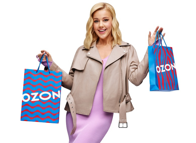 Юлианна Караулова станет fashion-амбассадором маркетплейса Ozon