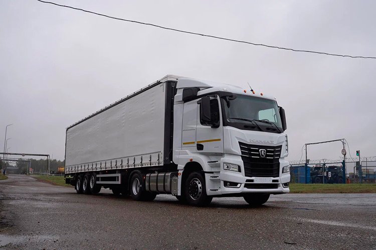 Дополнительная тонна в каждом рейсе: как KAMAZ-54902 меняет экономику региональных перевозок для ритейла