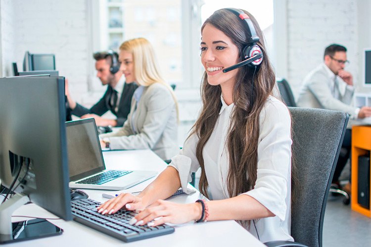 Как выстроить работу с клиентами и открыть контакт-центры в России: кейс AliExpress Как выстроить работу с клиентами и открыть контакт-центры в России: кейс AliExpress