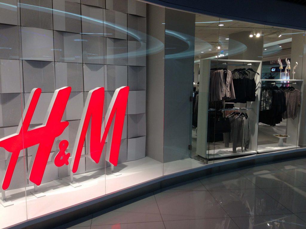 Суд обязал H&M выплатить более 23 млн руб. в пользу «Невского центра»