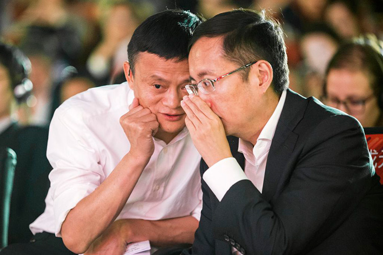 Знакомьтесь, Дэниел Чжан! Каков он – новый будущий хозяин Alibaba?