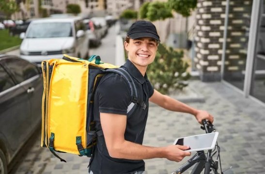 Курьеров на электровелосипедах обяжут получать водительские права.jpg