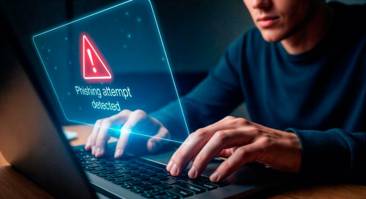 Утечка информации из российских компаний через ИИ-сервисы выросла в 30 раз