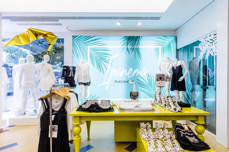 Самые стильные магазины недели: тропические мотивы и невесомость