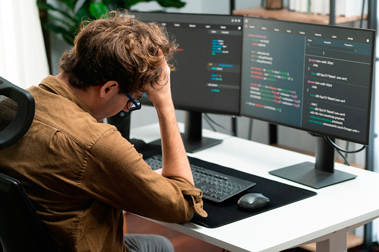 Невидимый ИТ-долг ритейла: как решение десятилетней давности съедает вашу операционную прибыль