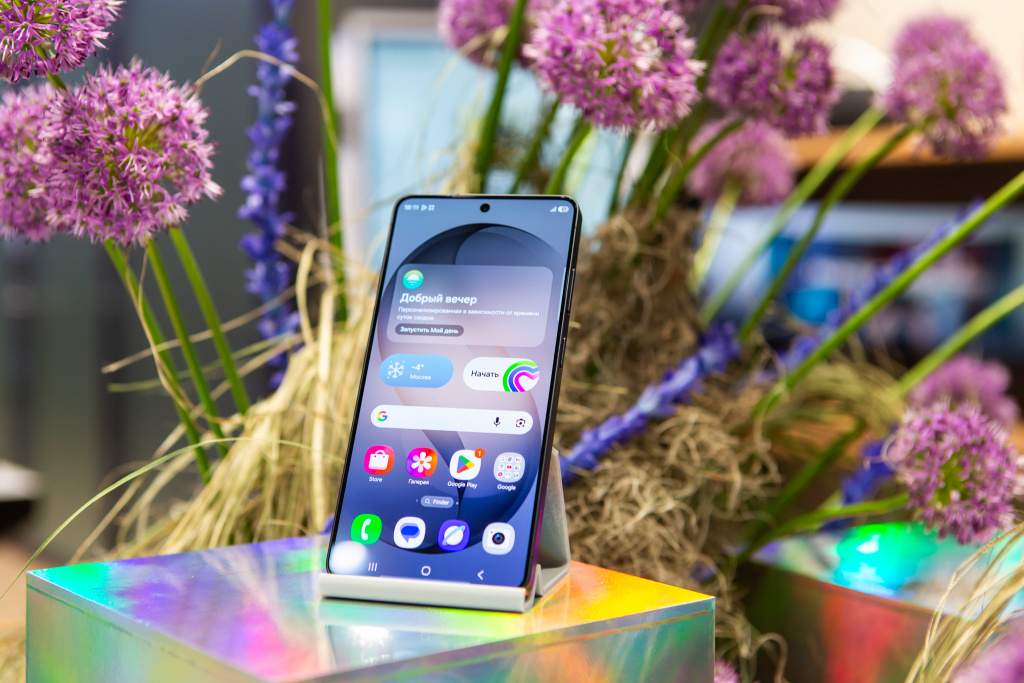 Российские ритейлеры открыли предзаказ на флагманские смартфоны Samsung Galaxy S26