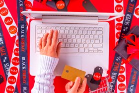 Распродажи на маркетплейсах: как к ним подготовиться, а кому от них отказаться