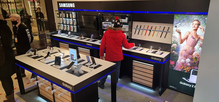 Ставка на клиентский опыт: как Samsung развивал новые форматы продаж в салонах «Связной»