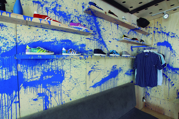 05_Adidas-Originals-Pop-Up-Store-by-Tavares-Duayer-Rio-de-Janeiro-Brazil.jpg