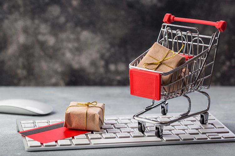 Как ритейлерам использовать сильные и слабые стороны маркетплейсов?