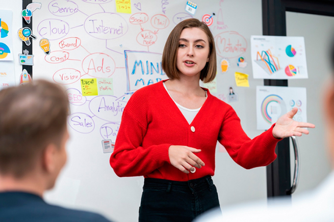 Выгорание знаний: как быстро обесценивается ваш маркетолог