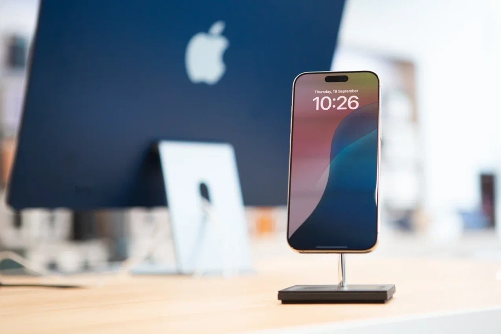  Цены на iPhone в России упали до минимума с начала года