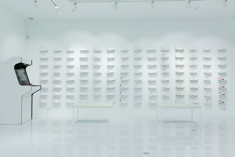 sneakerhead white store opening3.jpg