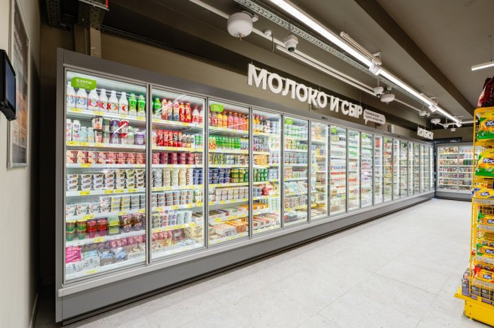 В России резко сократилось число открытий новых продуктовых магазинов.jpg