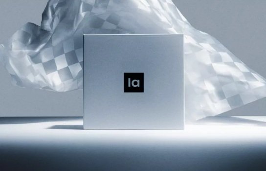 Росаккредитация заблокировала для Lamoda отдельные партии товаров Adidas