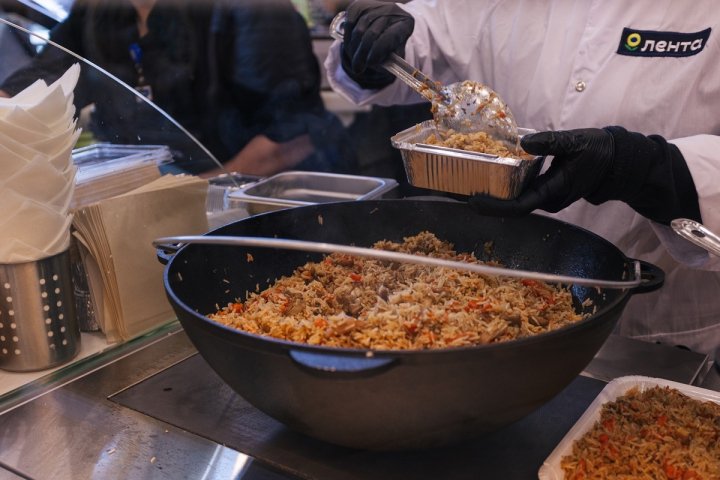 «Лента» запустила «Фабрику еды».jpg