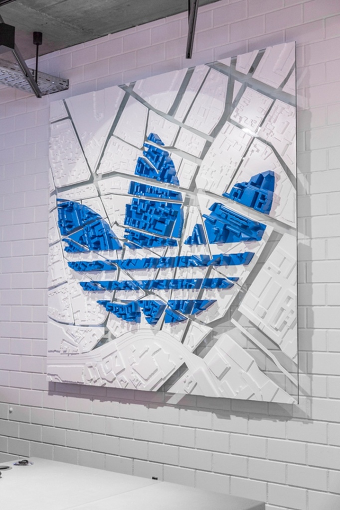 Adidas-Originals-flagship-store-Berlin-Germany-03.jpg