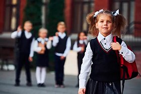 Рост среднего чека на школьную одежду составил 49%
