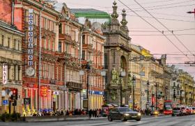 Более 100 новых торговых точек открылось за год в центре Санкт-Петербурга
