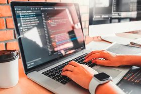 Не лендинг, а экосистема: как создать сайт, который вызывает доверие и закрывает крупные B2B-сделки