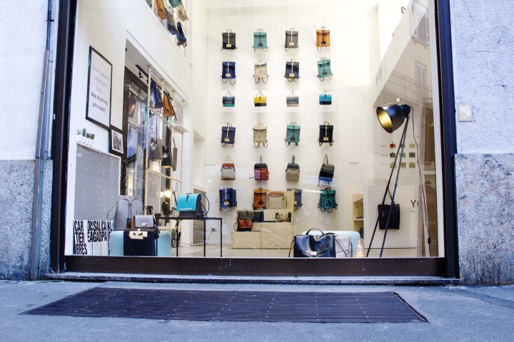 YOUKI-flagship-store-by-LASCIAlaSCIA-Milan-Italy-08.jpg