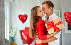 Подарки ко Дню всех влюбленных россияне стали больше приобретать онлайн