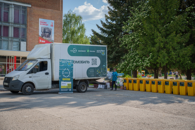 «ВкусВилл» запустил экомобиль для сбора вторсырья