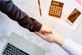 Почти 1,5 тыс. продавцов Wildberries в Ленобласти получат помощь от властей