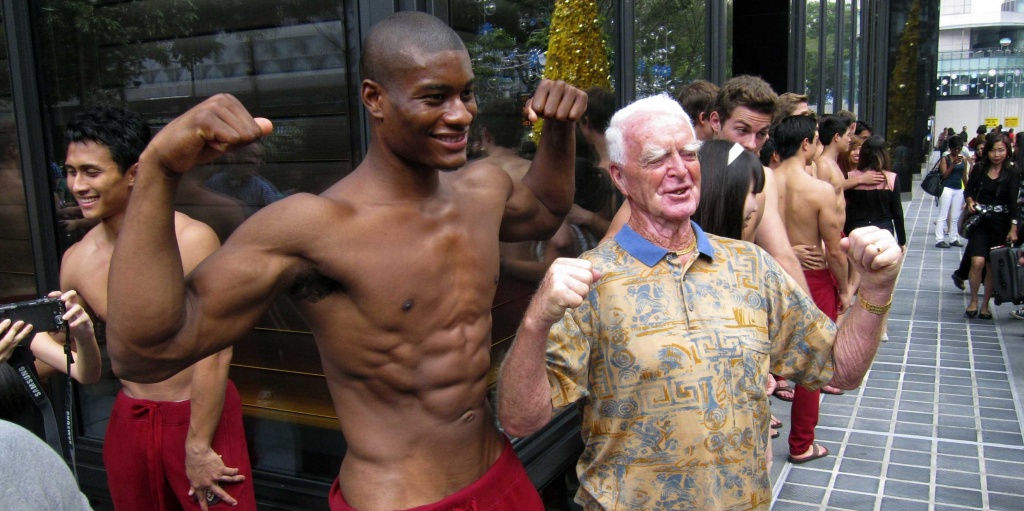 abercrombie-fitch-5.jpg