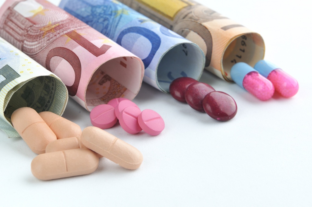 Здоров и богат: как не разориться на дорогих лекарствах