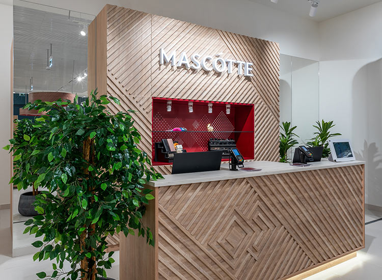 Сразу два салона MASCOTTE в новом концепте открылись в мае после реконструкции в Санкт-Петербурге, еще один - в Аксае
